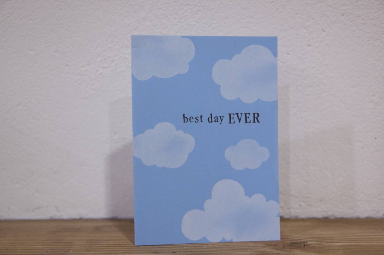 kaartje blauw wolken patch and paper
