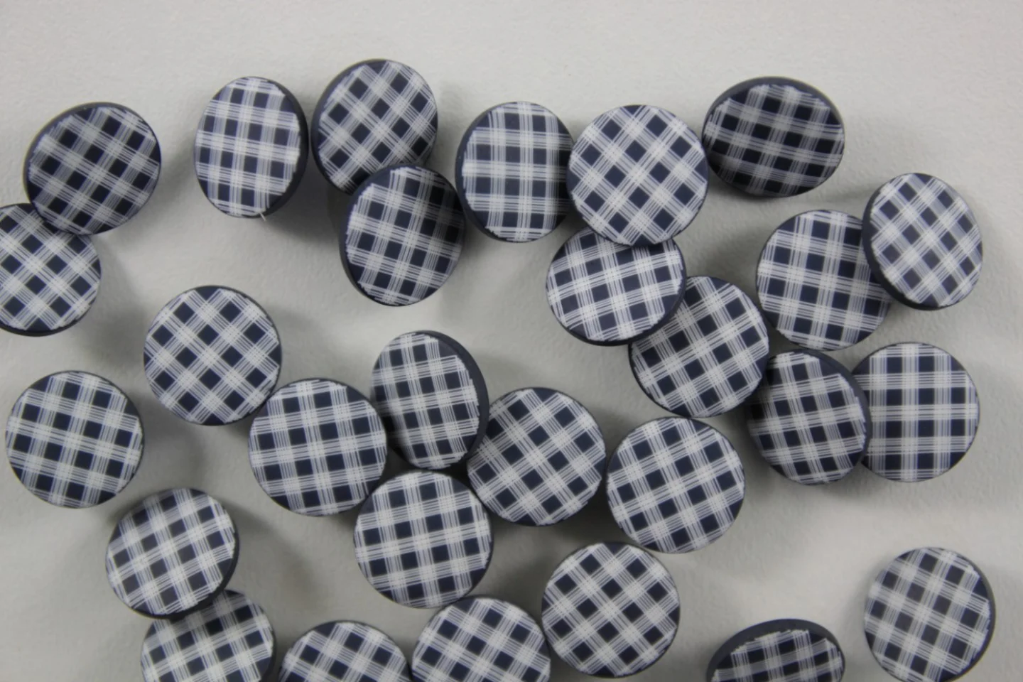 Donkerblauwe knoop, geruit-13mm.