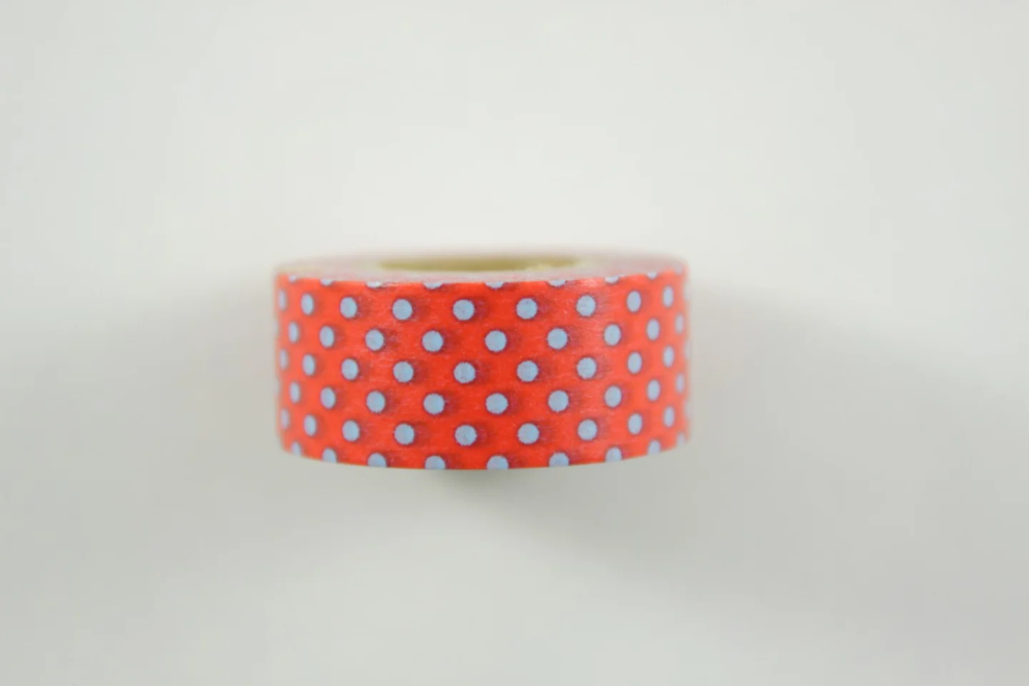 Washitape-rood-lichtblauw-stipje.