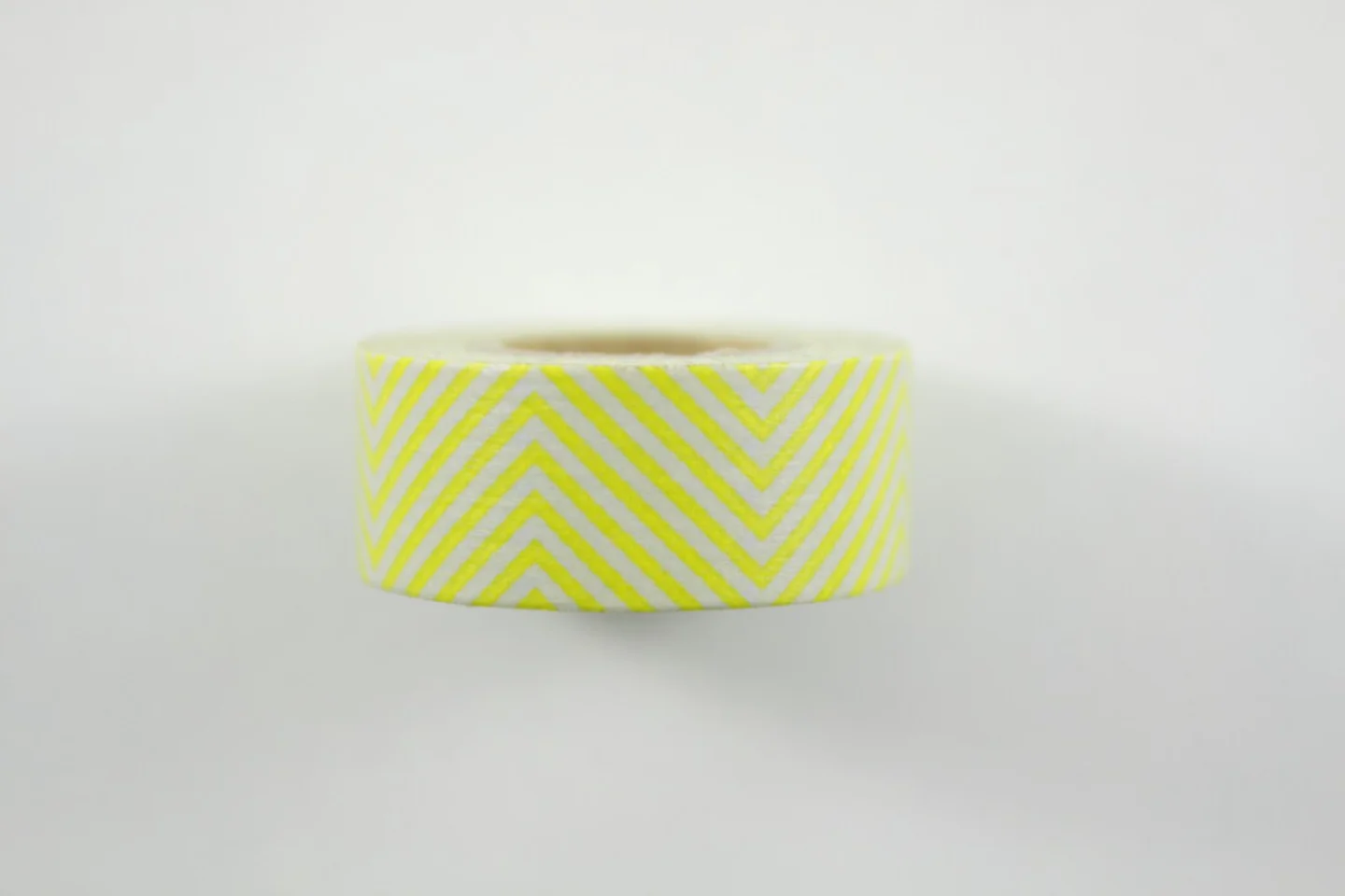 Washitape-lichtgrijs-geel-zigzag.