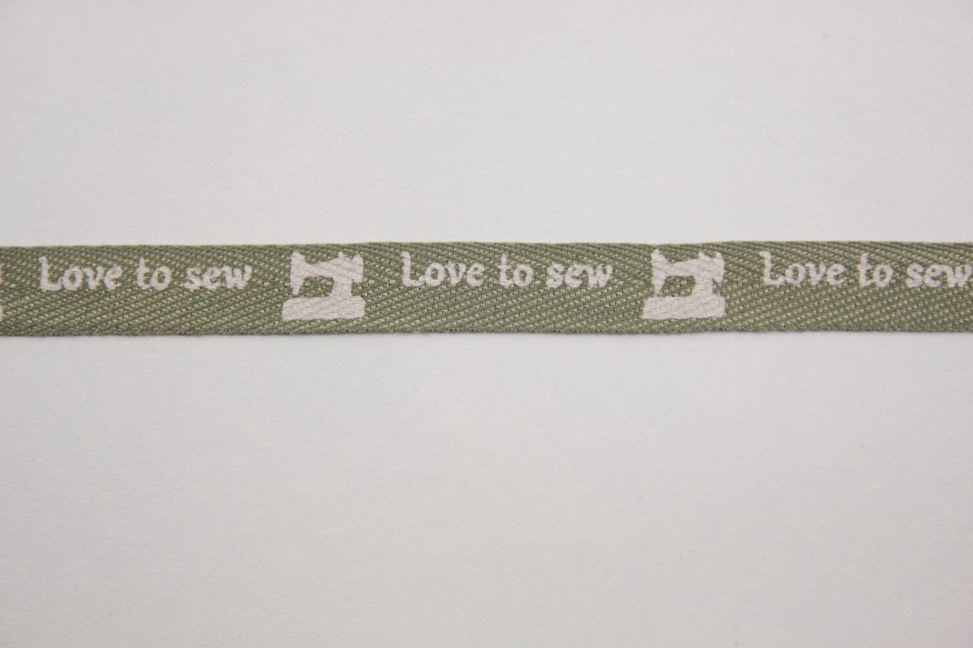 legergroen-love to sew-naaimachines-11mm