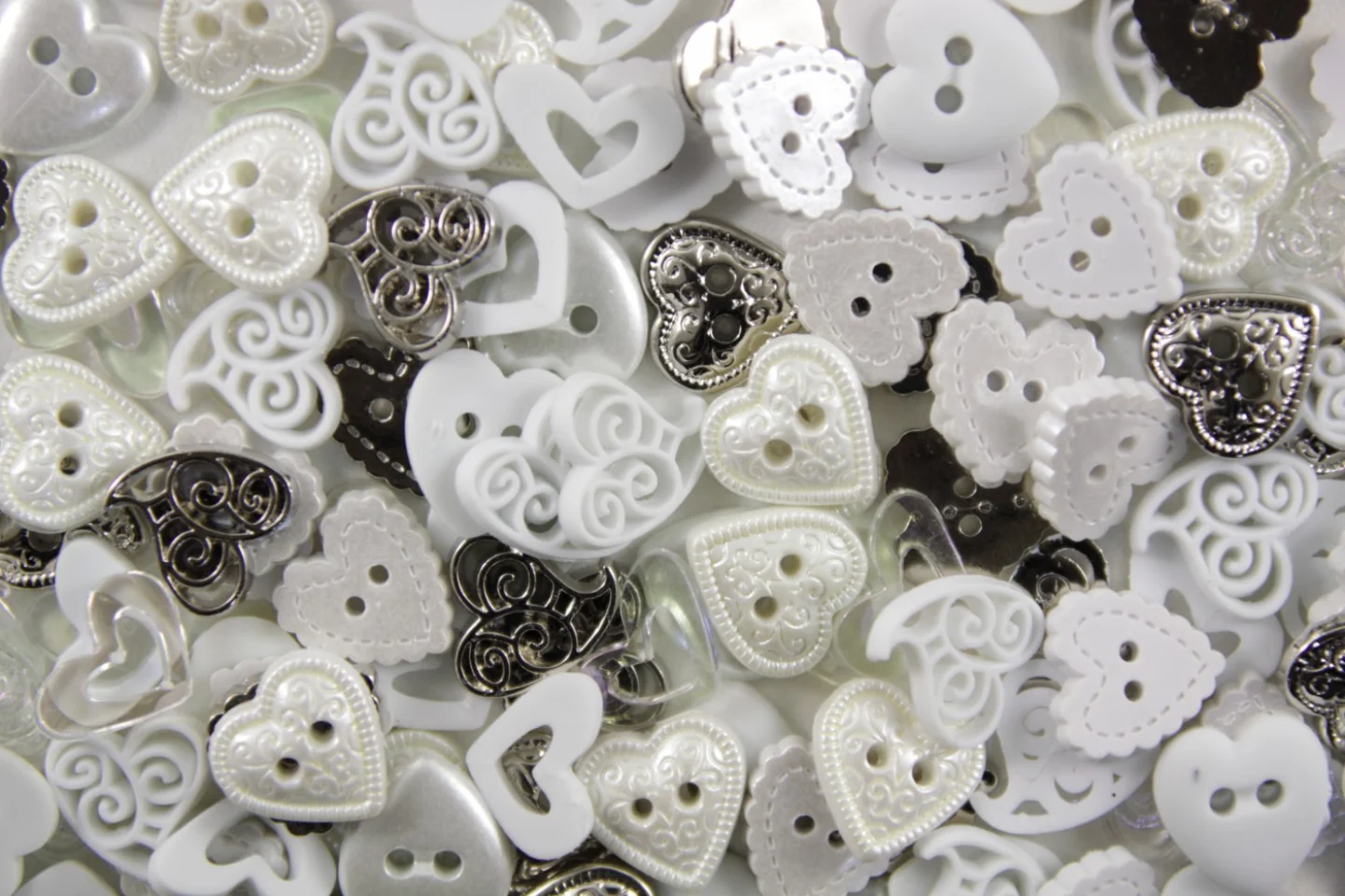 Sierknoopjes-hartjes-assortie-12 mm.