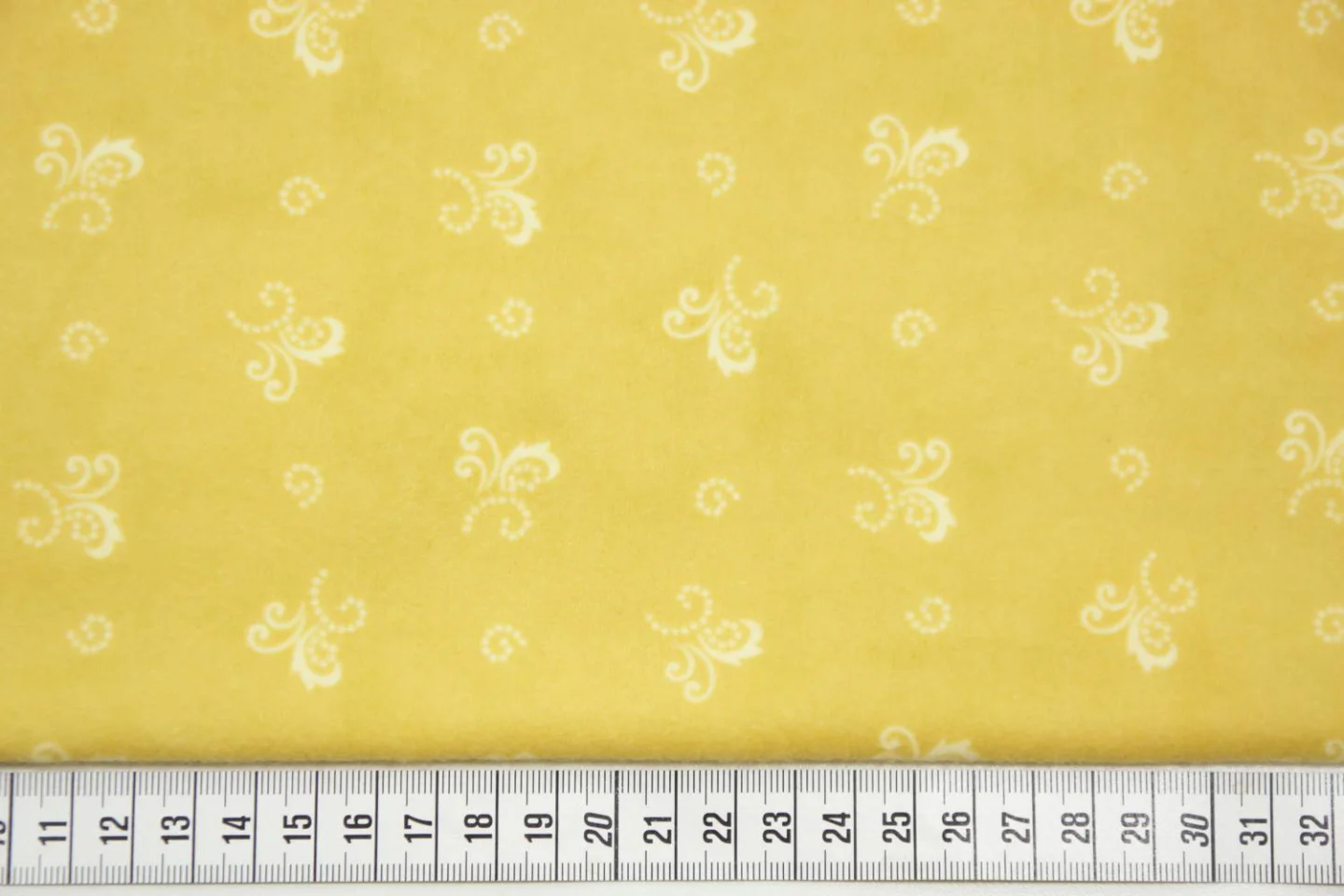 quiltstof-warm geel-takje in ivoor-flane.