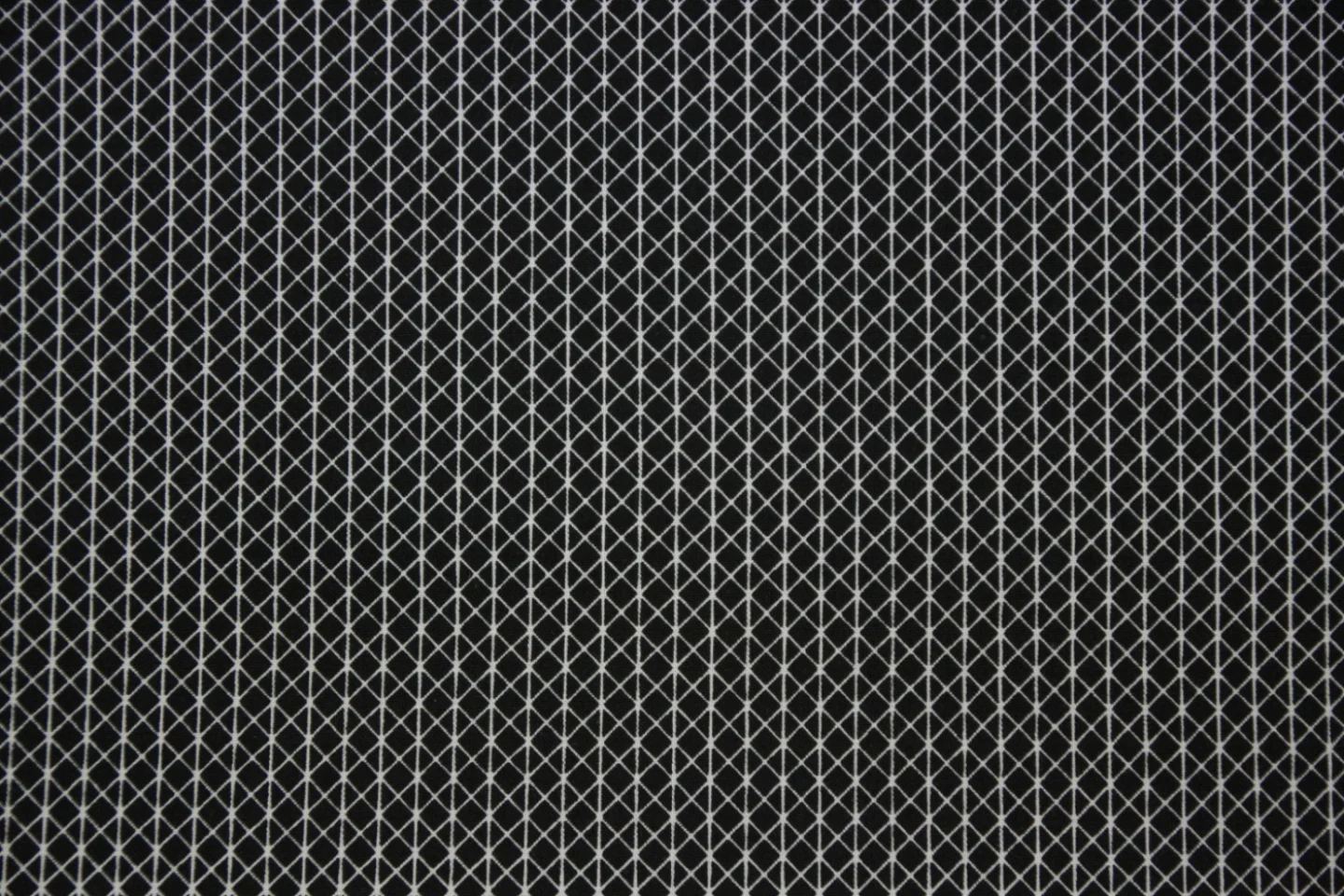 quiltstof-zwart-witte schuine ruitjes-Co.