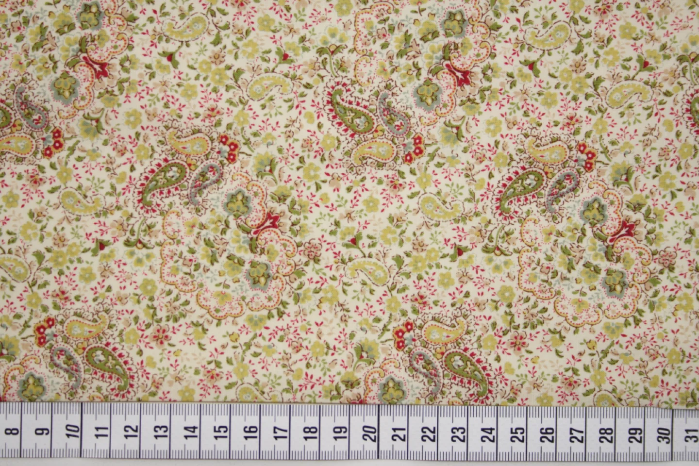 ivoor-multicolour-paisley-bloem-Quilt Ga.