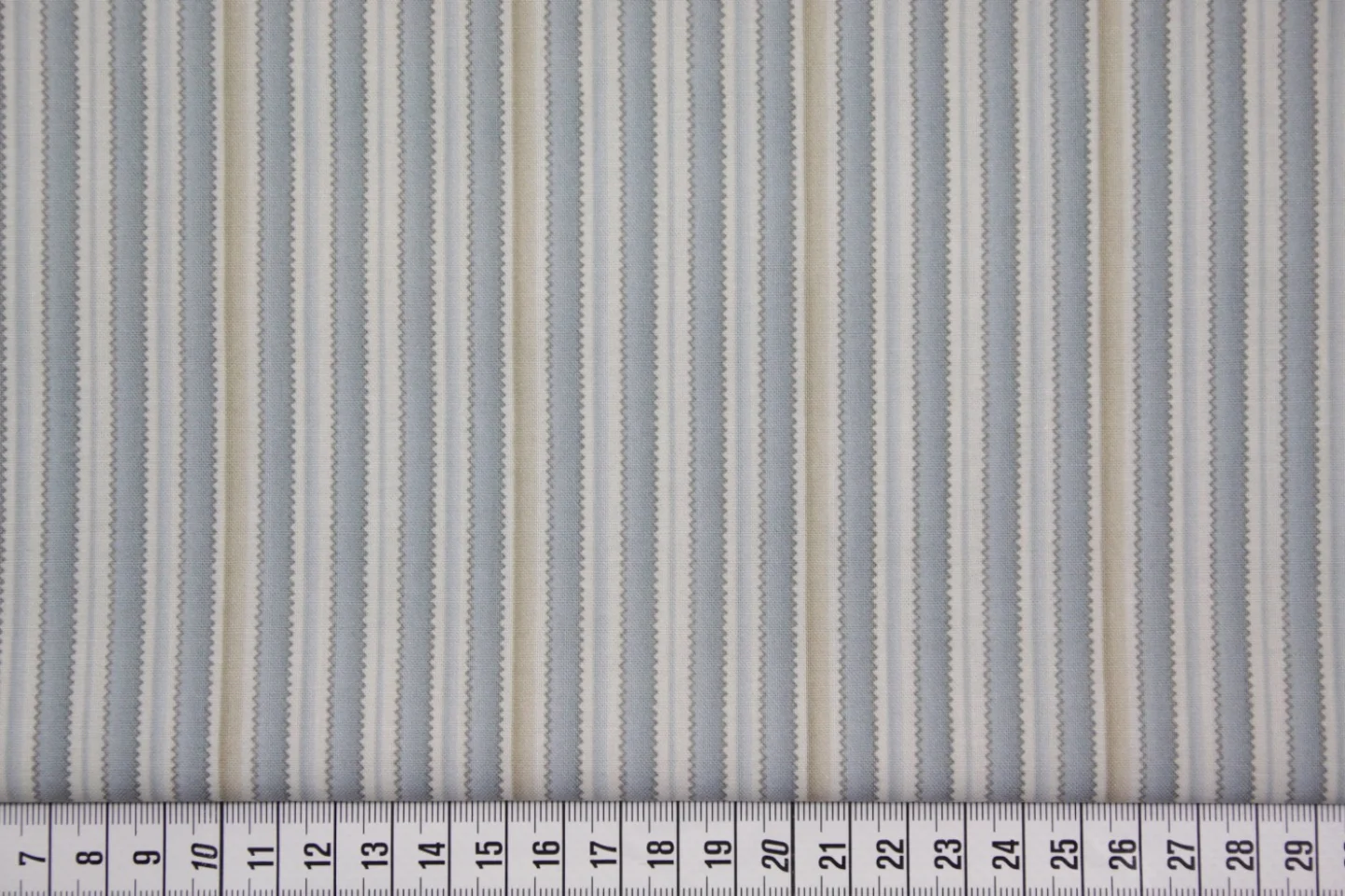 quiltstof-blauw-zand-ivoor-gestreept-Red.