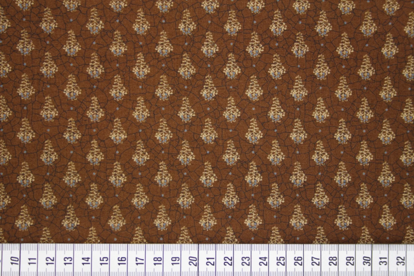 bruin-beige-blauw-figuurtje-Moda-Kathy S.