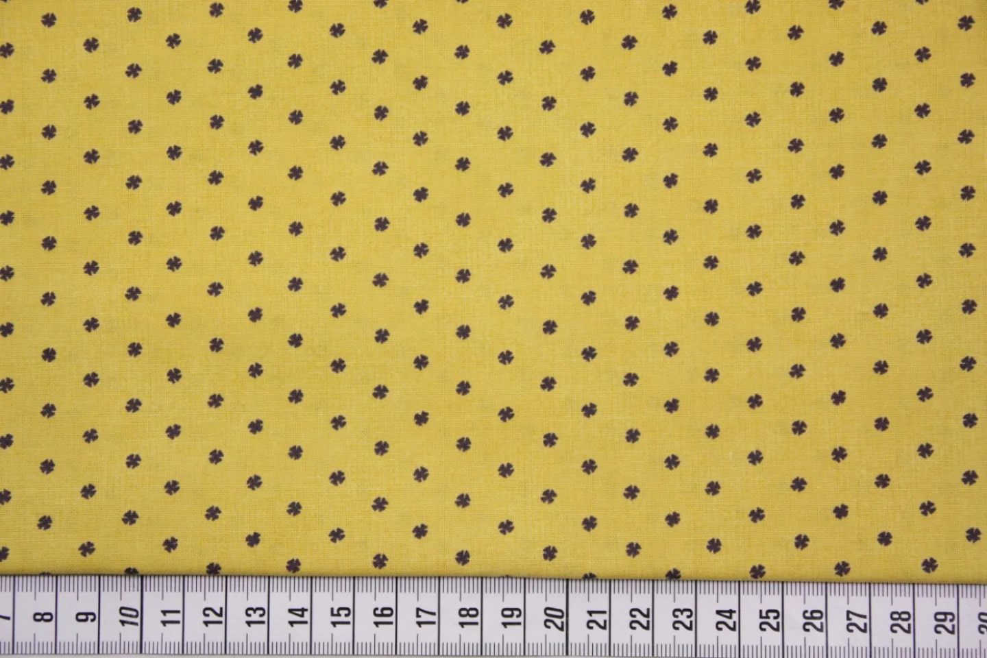 quiltstof-geel- blauw-klaverrblaadje-RJR.