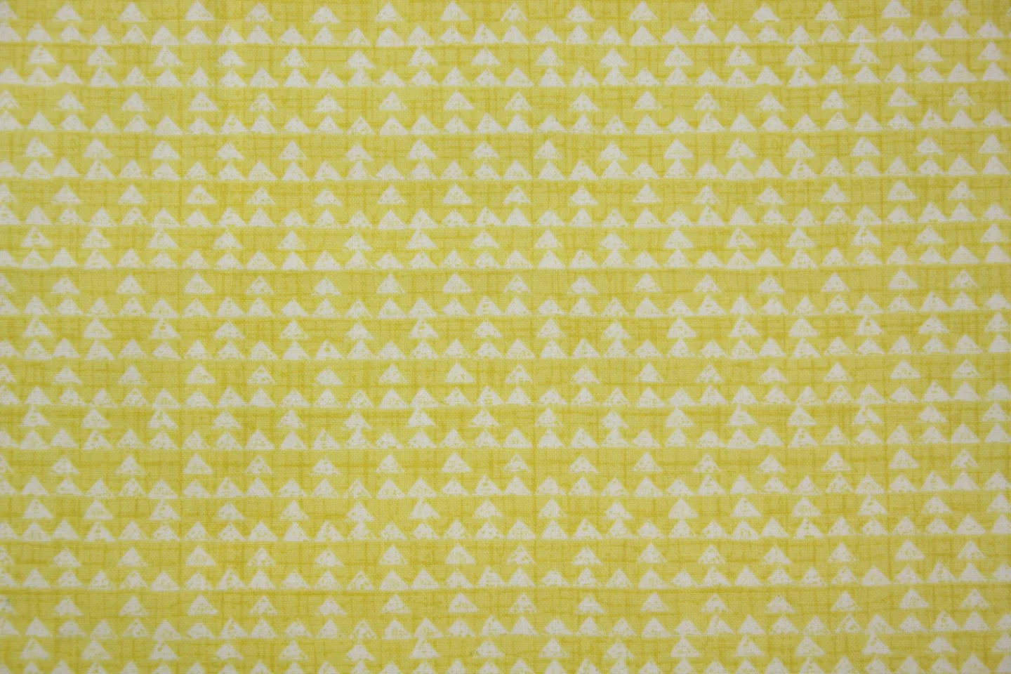 quiltstof-citroengeel-ivore driehoekjes-.