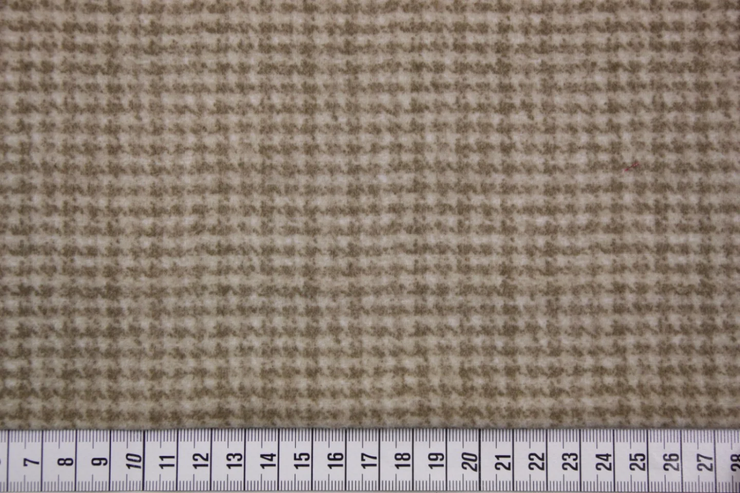quiltstof-beige-bruin pied de poule ruit.