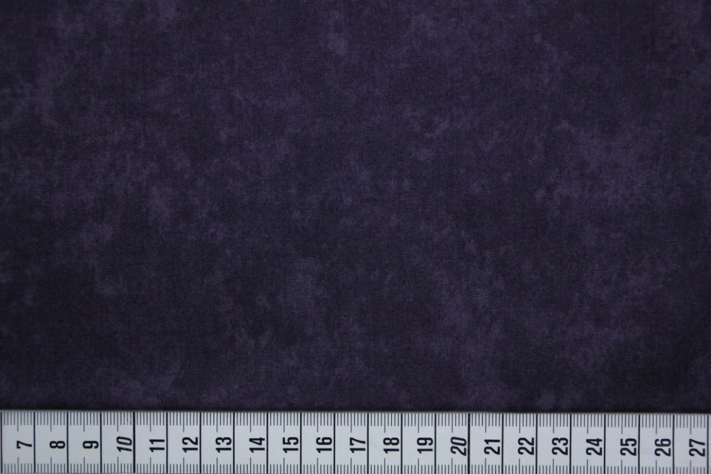 quiltstof-paars-gevlamd-Moda-Moda Fabric.