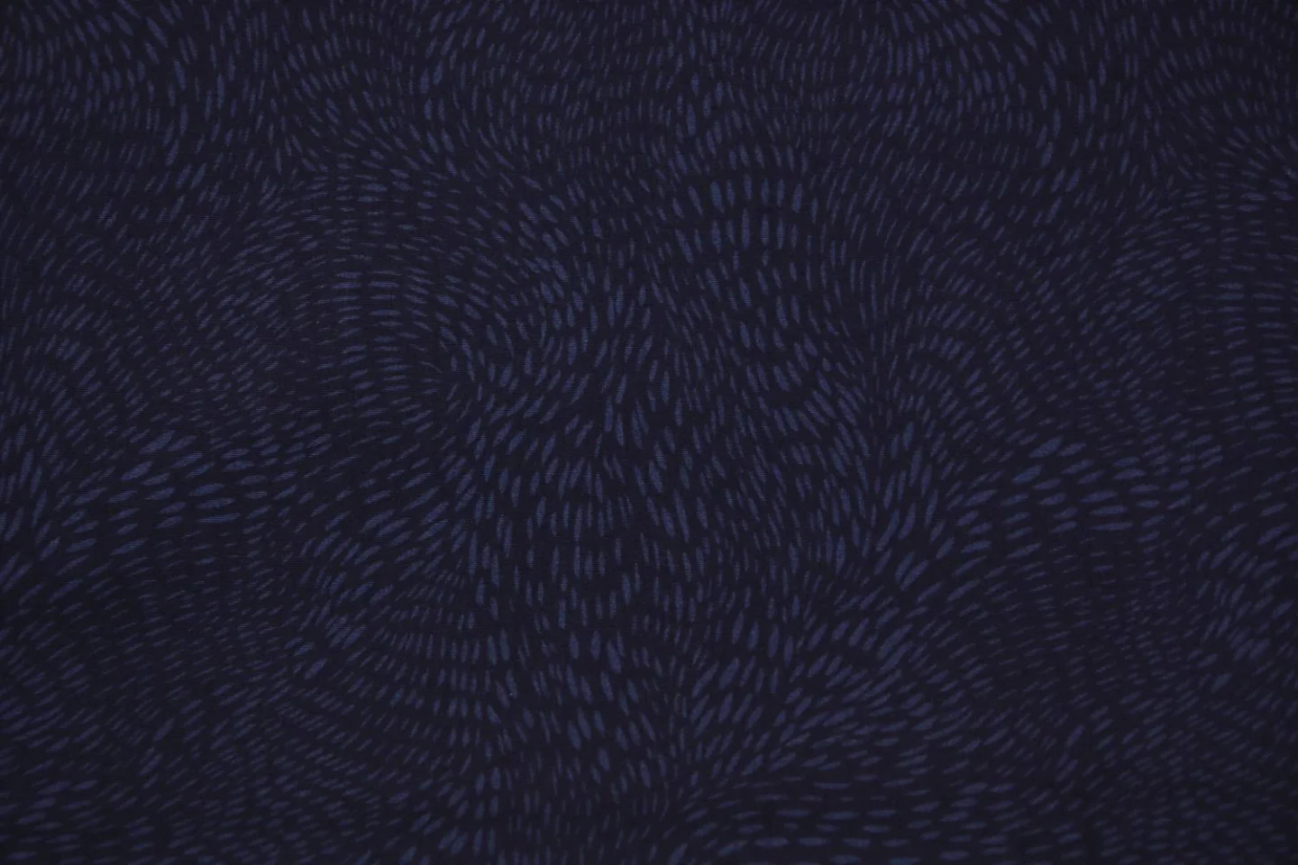 quiltstof-donkerblauw-blauwe spetters-St.
