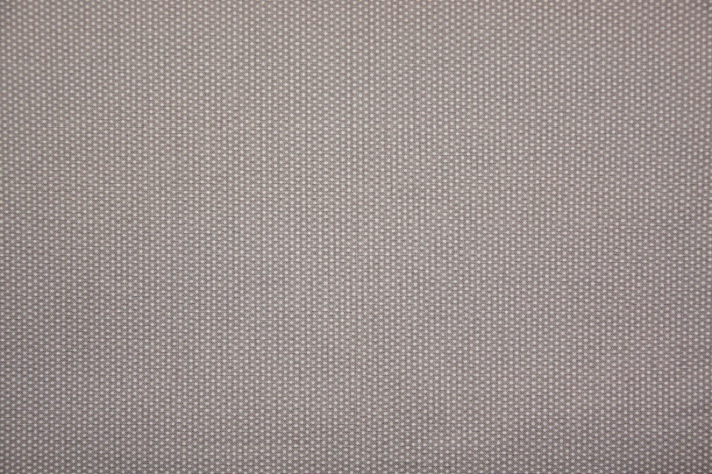 quiltstof-modestof-taupe-witte stipjes-M