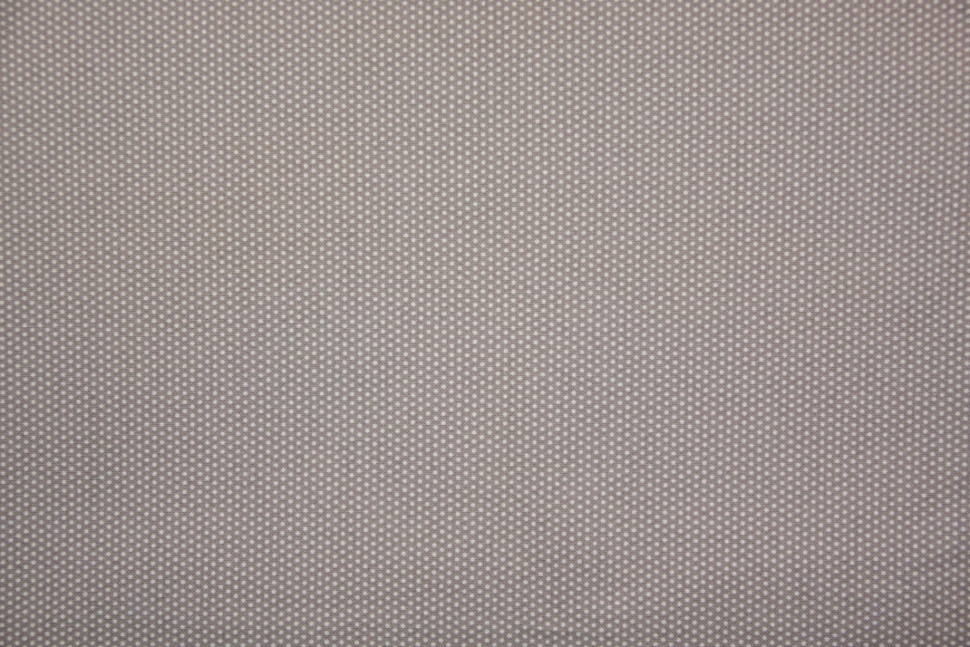 quiltstof-modestof-taupe-witte stipjes-M