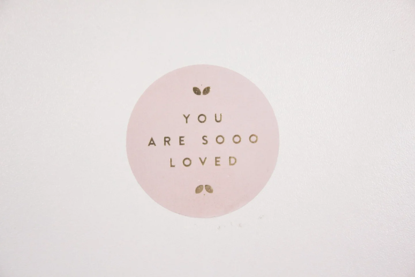 sticker-etiket-sluitsticker-baby-roze-po.