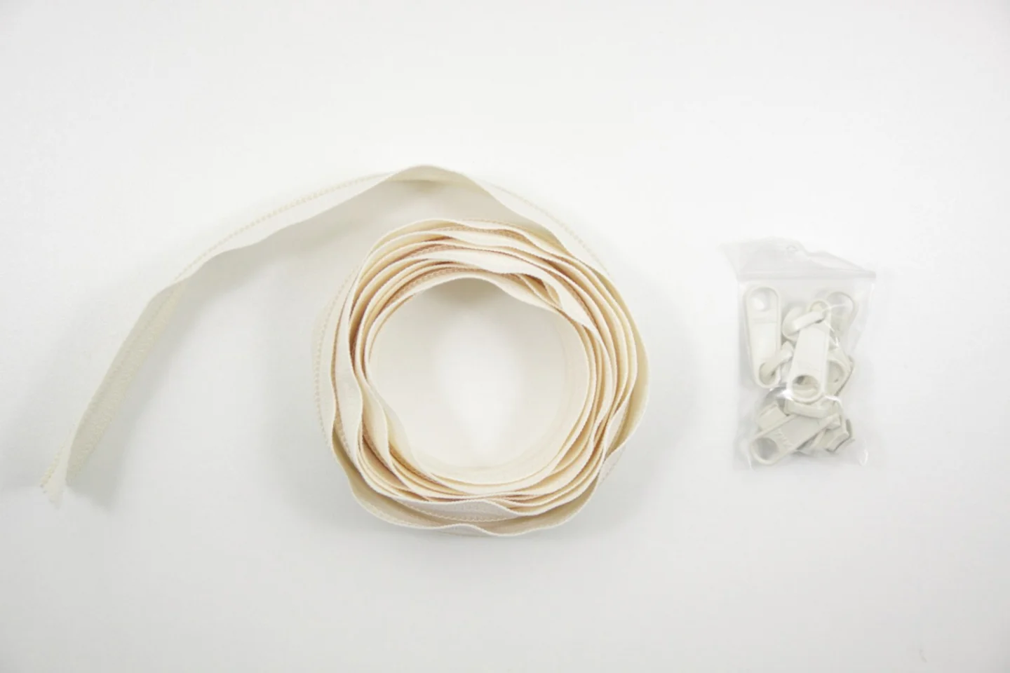 Rits-creme-2 meter lang-6 zippers-large-.
