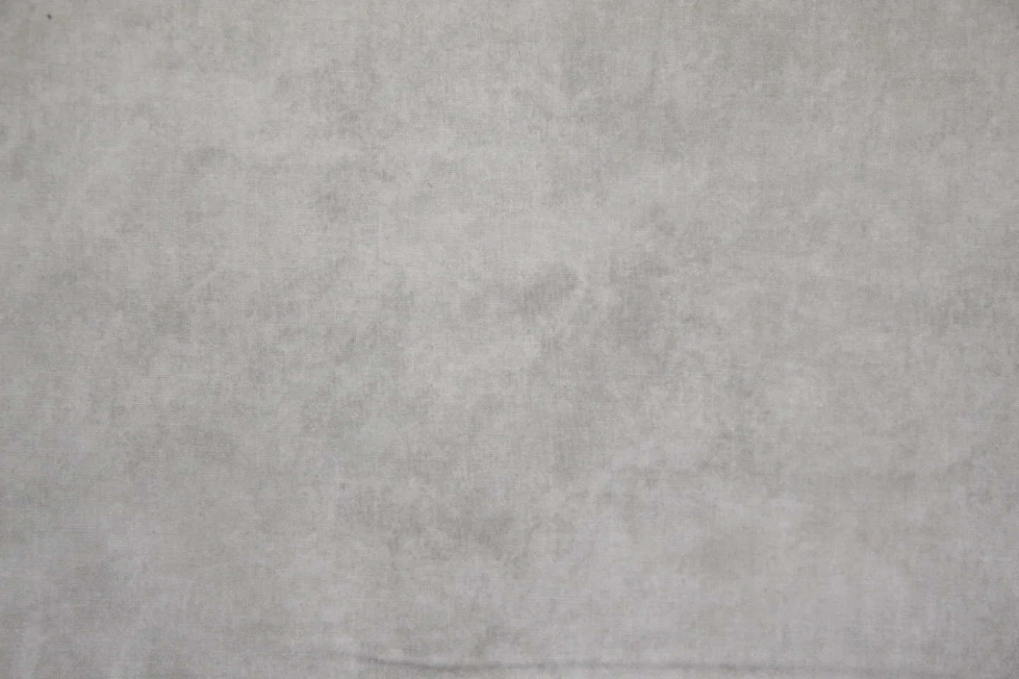 quiltstof-grijs-gevlamd-Shadow Play-Mayw.