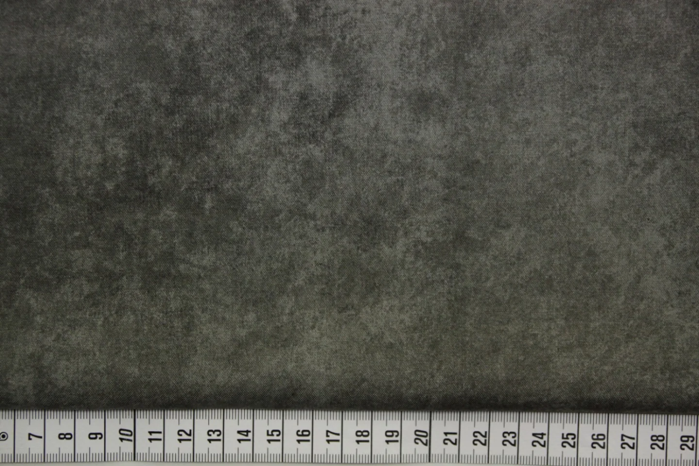 quiltstof-donkergrijs-gevlamd-Shadow Pla.
