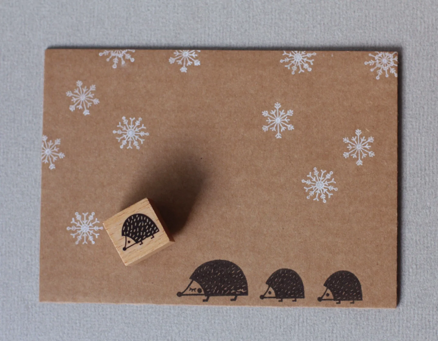 houten stempel-baby egel-egeltje-igel-pe.