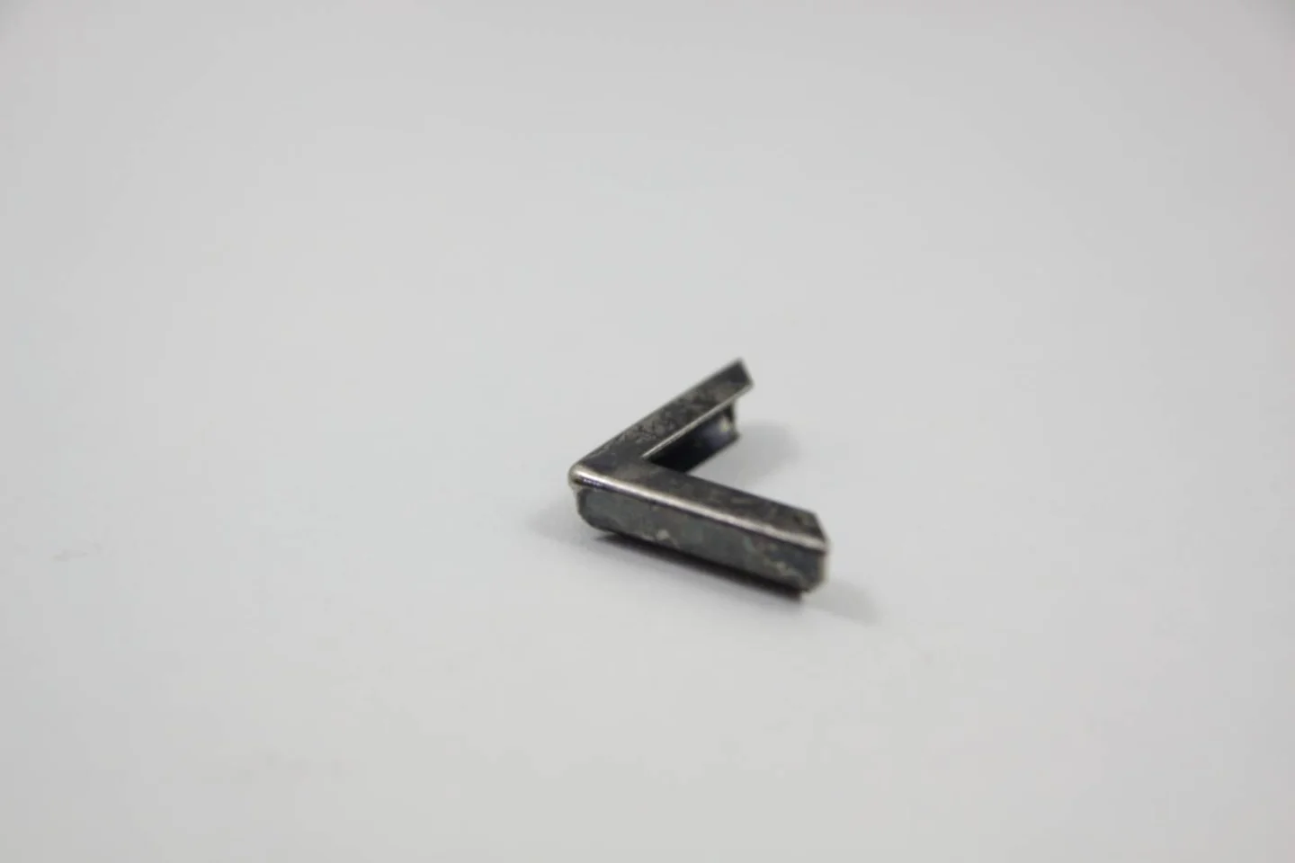Hoekjes voor kartonnage-2,3x2,3 cm-antie.