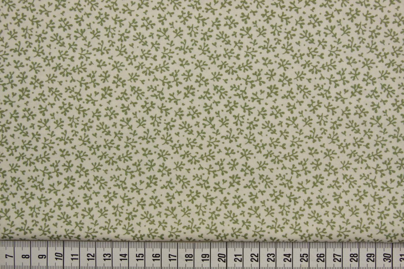 ivoor-groene takjes-Quilting Treasures-S