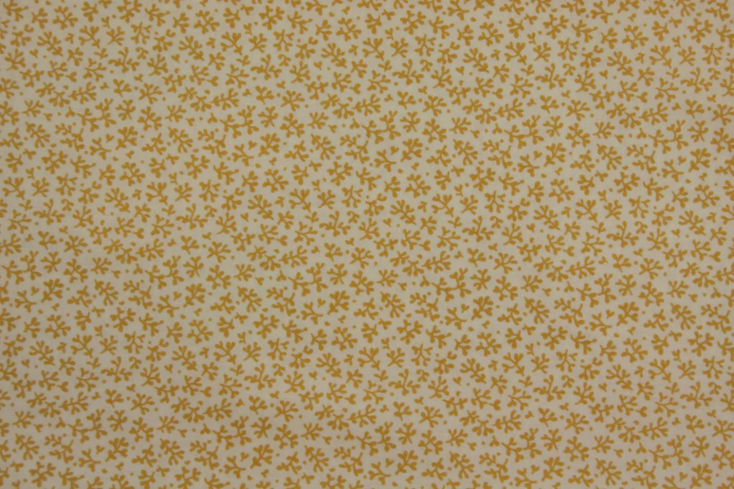 ivoor-okergele takjes-Quilting Treasures.