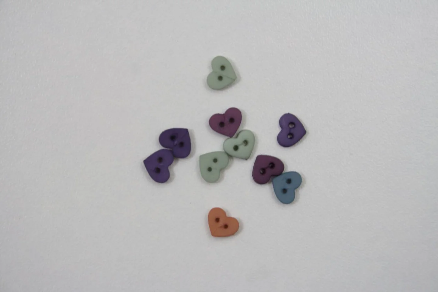 Sierknoopjes-mini hartjes-7 mm-assortie.