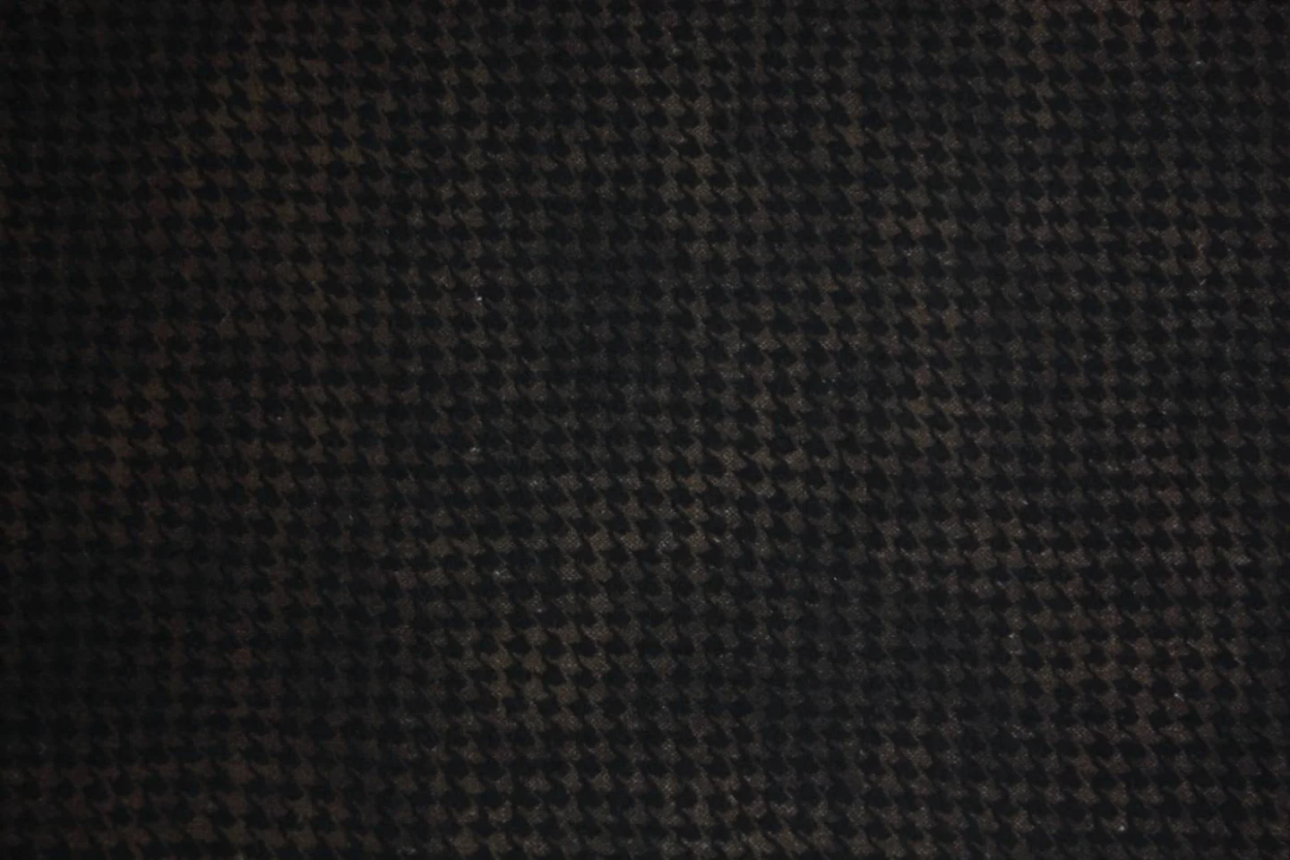 bruin met zwart- pied de poule ruitje-fl.