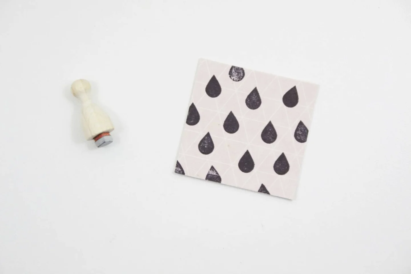 HOUT-Stempel hout Perlenfischer-druppels.