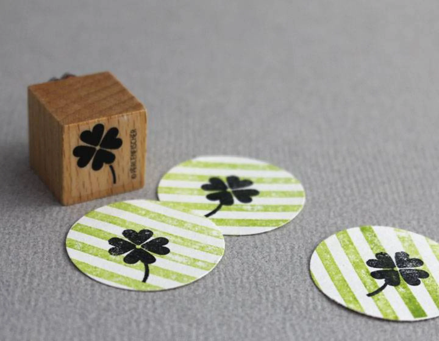 Stempel hout Perlenfischer klavertje vie.