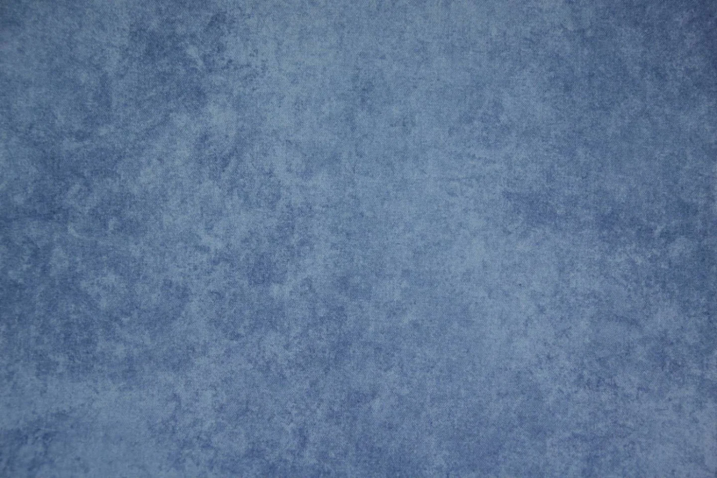 licht midden blauw gevlamd quiltstof-May.