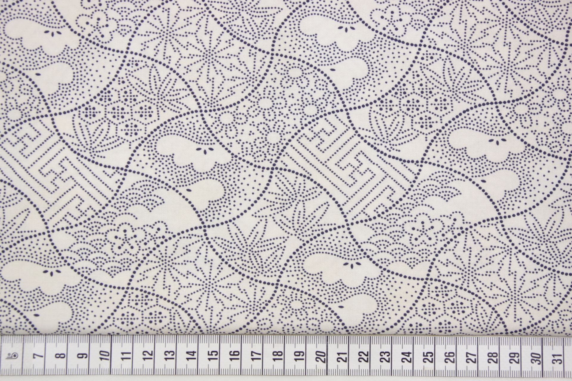 quiltstof-Ecru met donkerblauw applecore