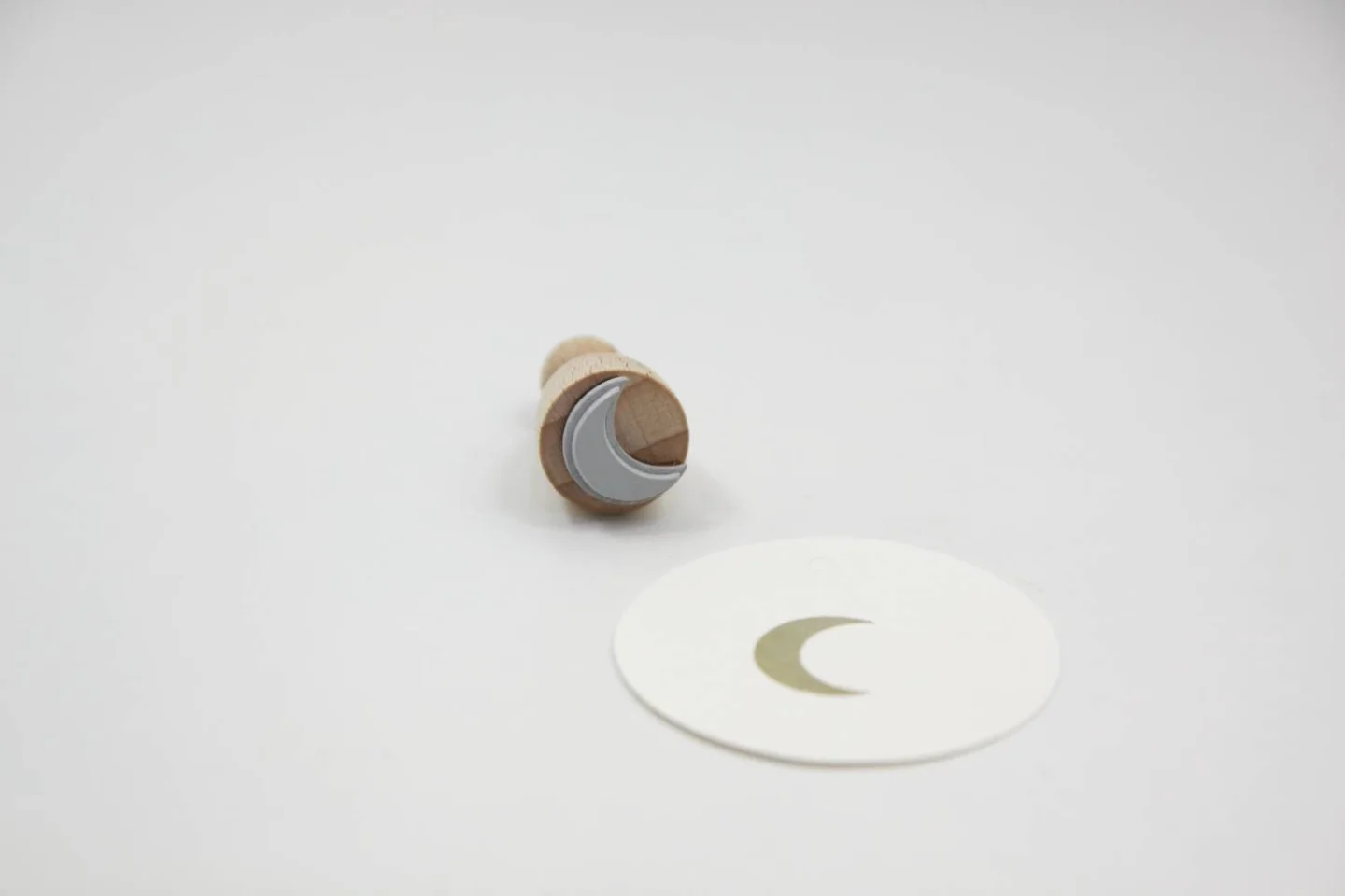 Stempel maan-perlenfischer- houten stemp.