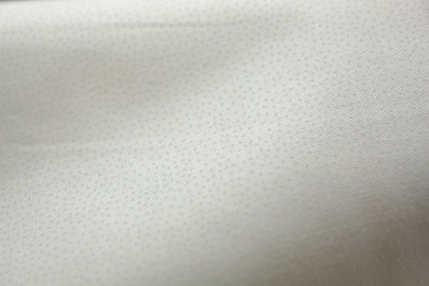 quiltstof-Ivoor met witte stipjes-Quilts