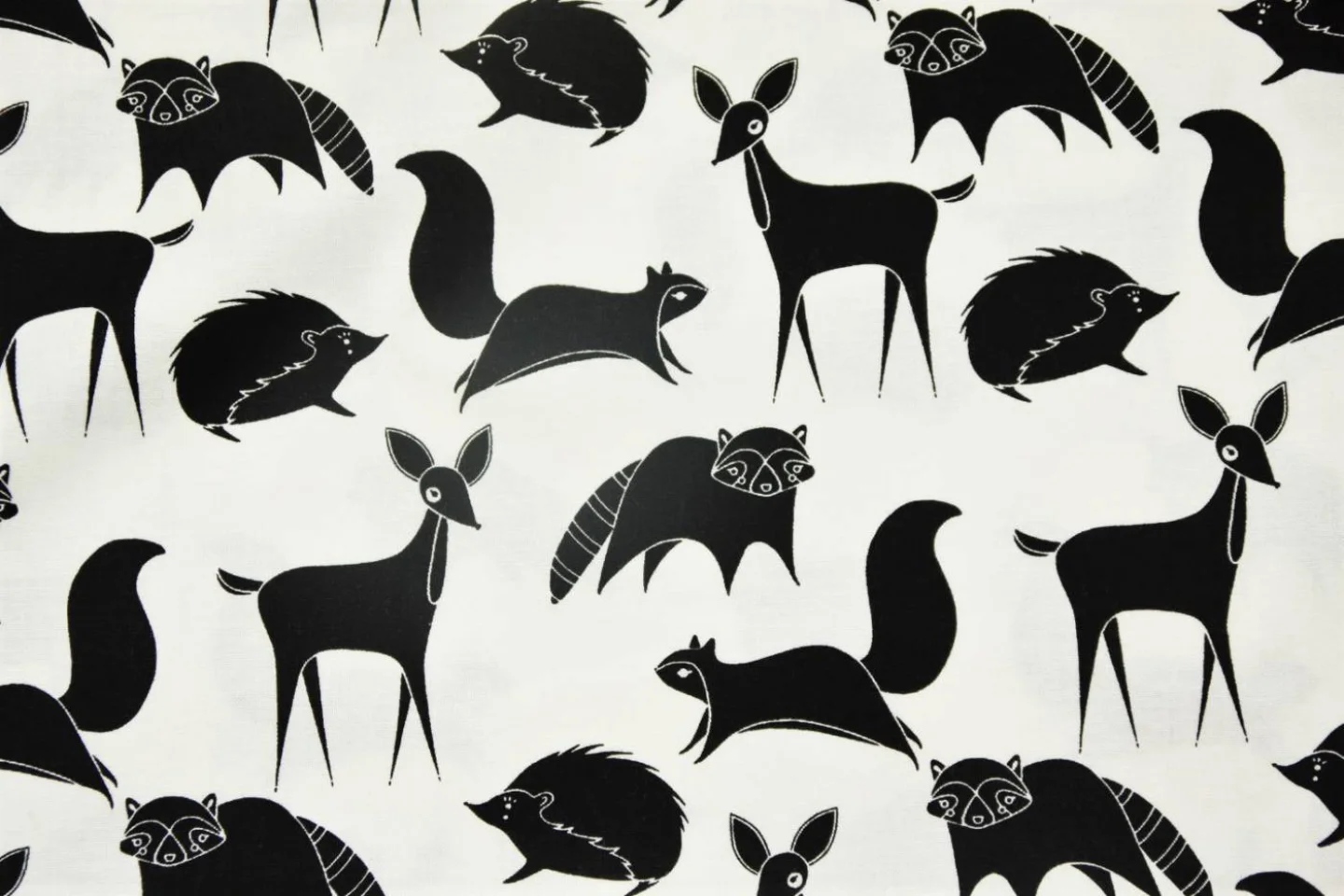 verbeterd-quiltstof-ivoor-zwarte dieren-.
