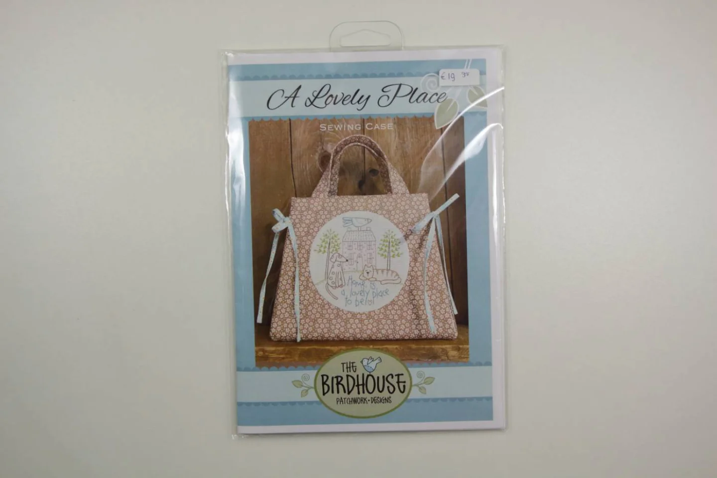 Naaipatroon met stitchery-A Lovely Place.