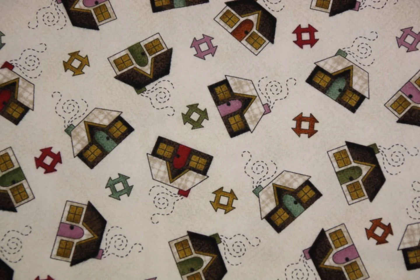 quiltstof-ecru taupe-huisjes-flanel-Mayw.