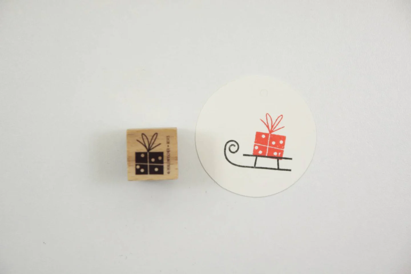 houten stempel kadootje cadeau pakje 1.