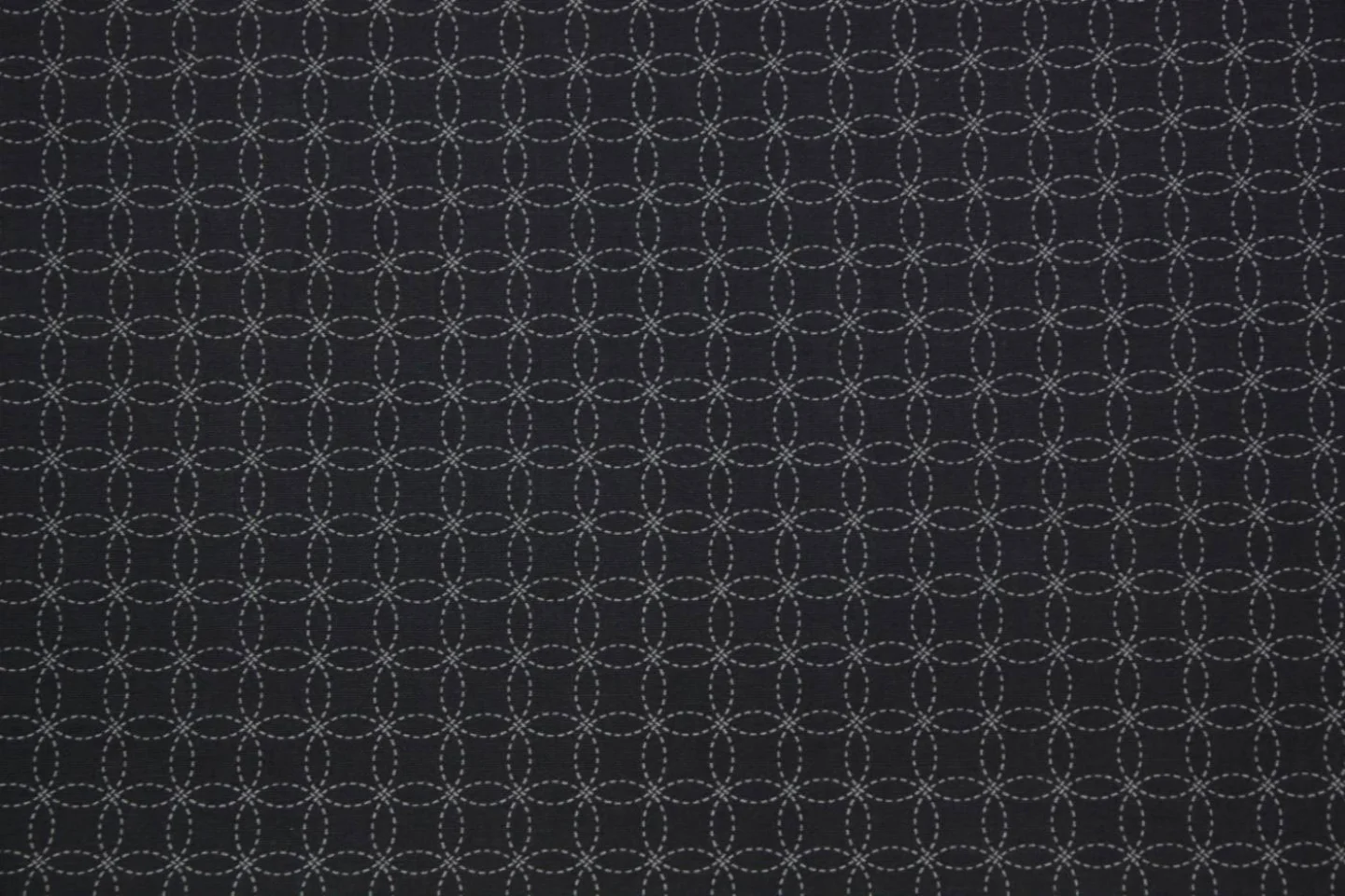 quiltstof-antracietgrijs-motief in wit s.