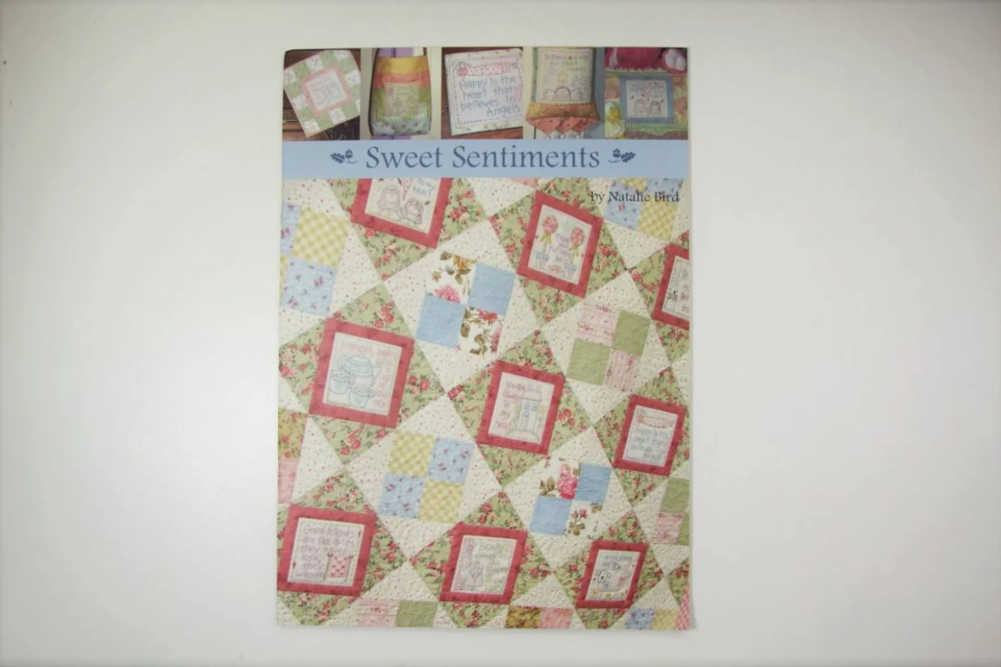 quiltboek- stitchery - Sweet Sentiments-.