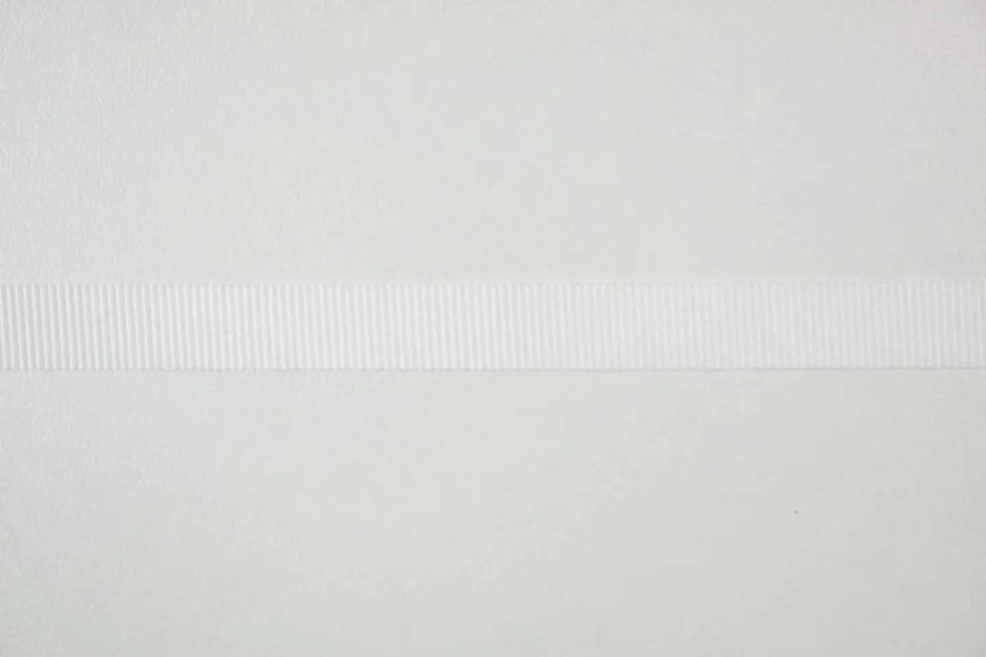 lint cadeaulint wit grossgrain white inp.