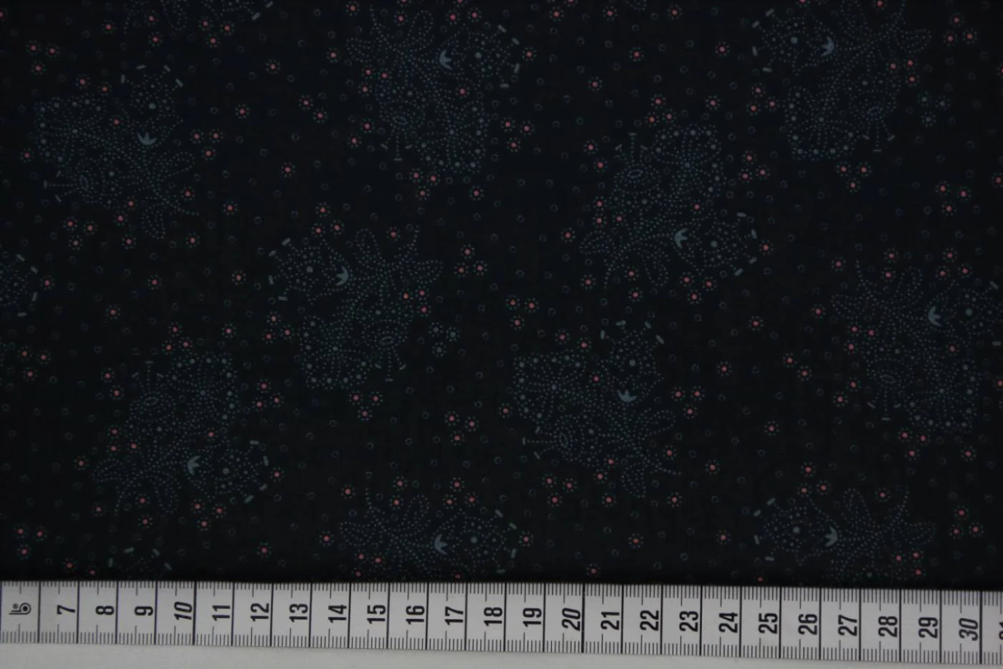quiltstof-Diep donkerblauw-lichtblauw bl.