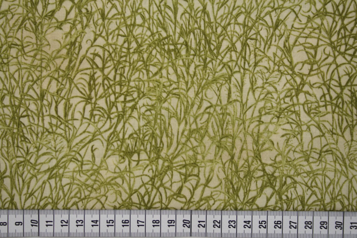 lichtgroen-gras-Southsea Imports-Carolyn.