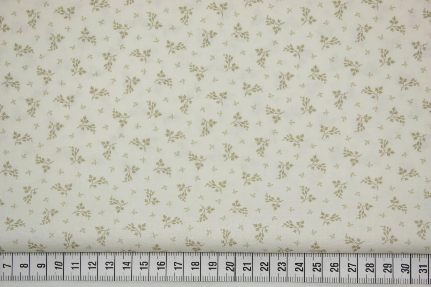 quiltstof-ivoor-taupe bladtakje-Moda Fab.
