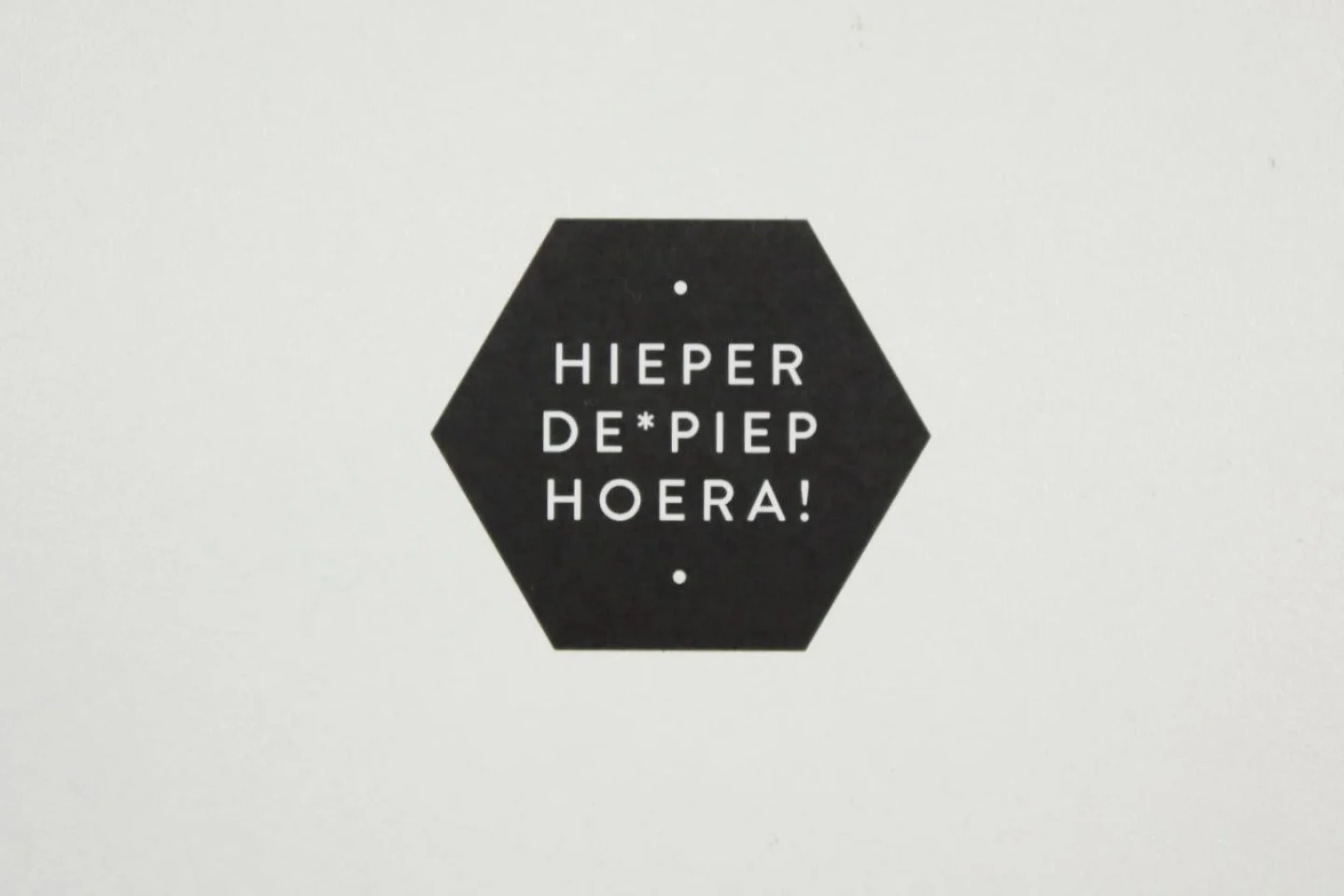 Sticker-sluitsticker-hierdepiep hoera- f.