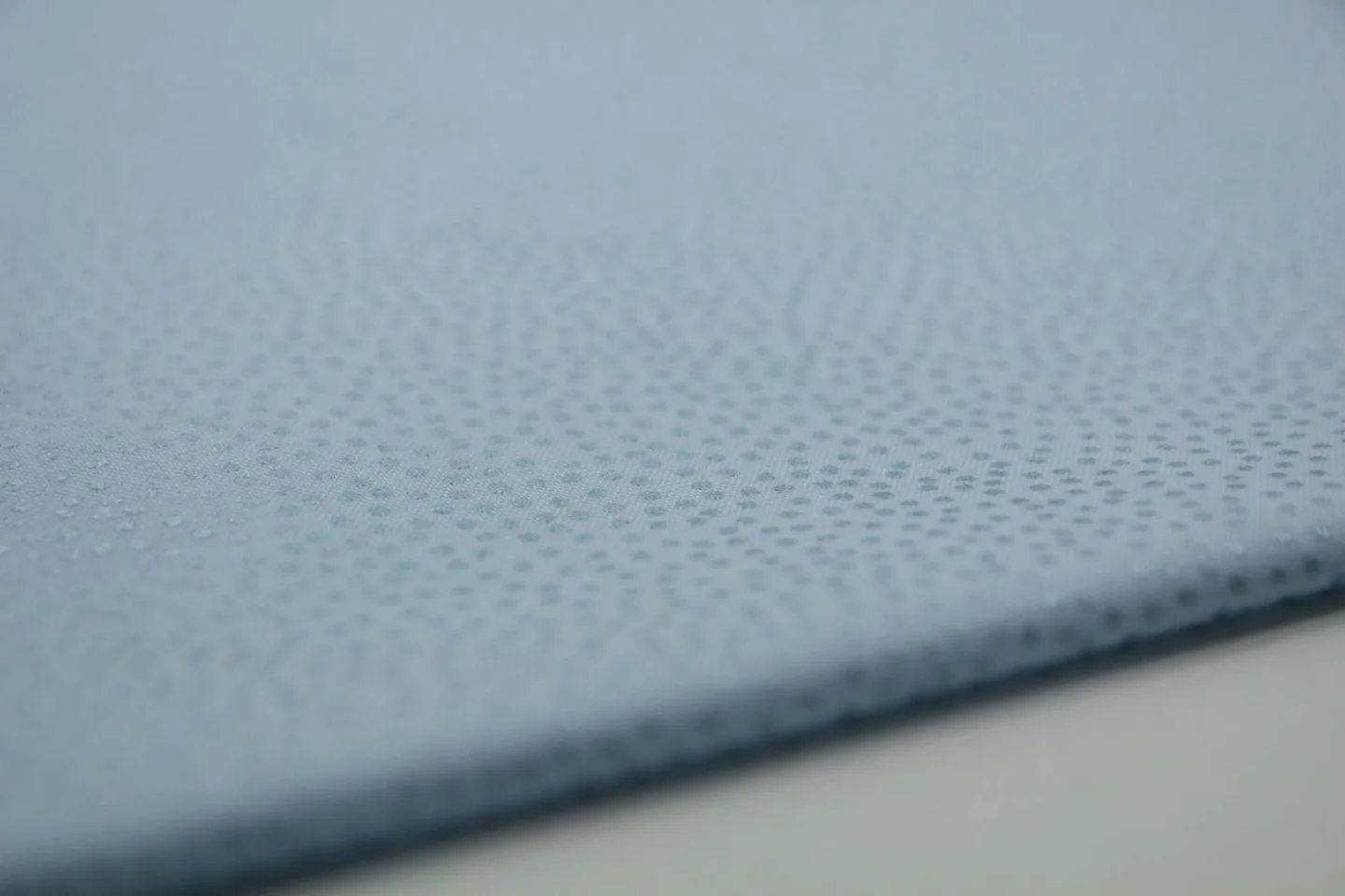 quiltstof-pastellblauw-zacht glanzend st.