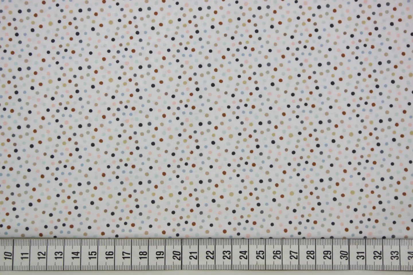 quiltstof-wit-stipjes in o.