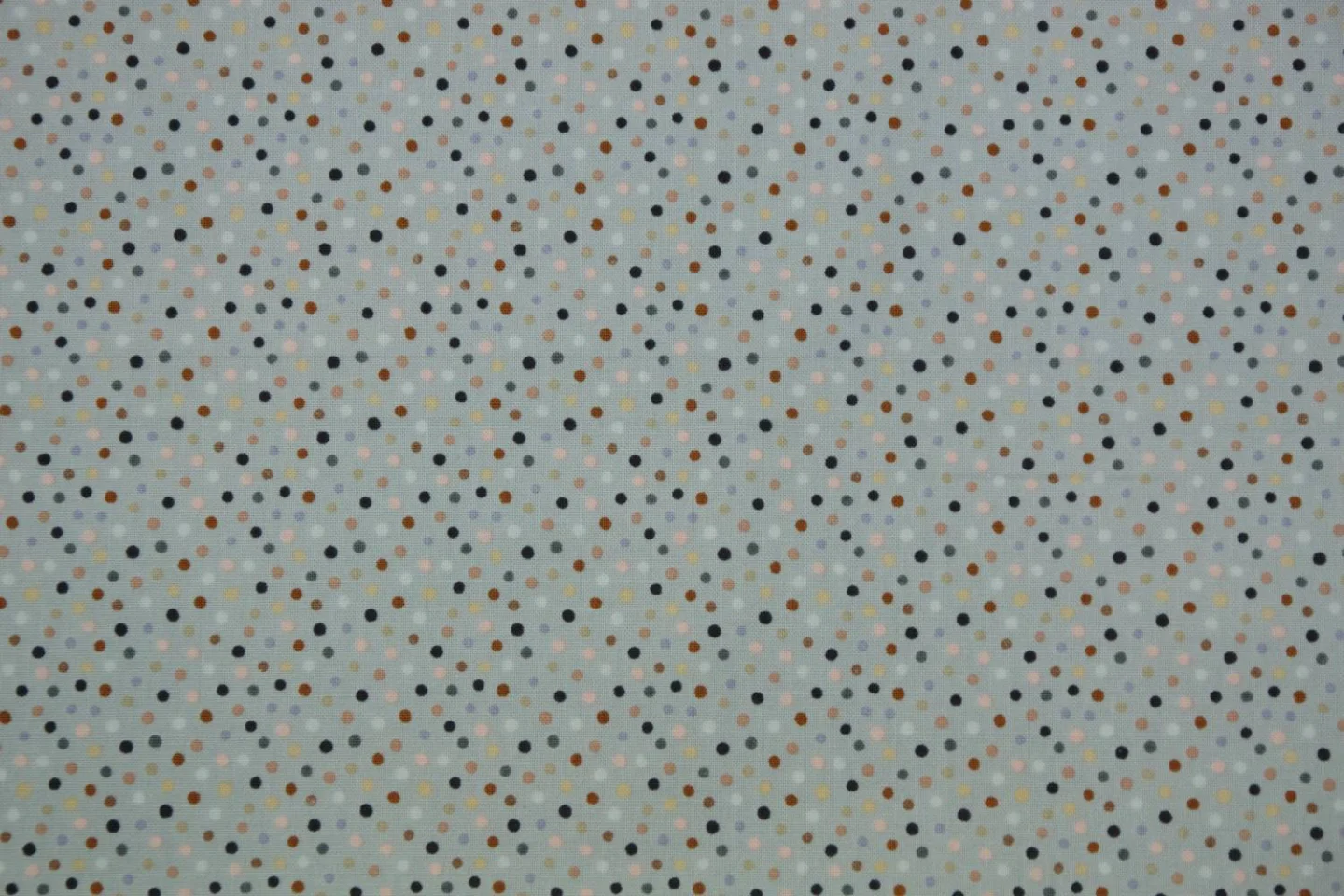 quiltstof-lichtblauw-stipjes in o.