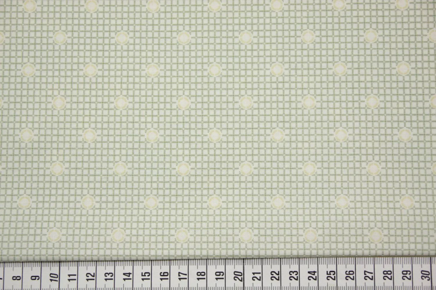 quiltstof-ivoor-ruitjes in groen-Marcus.