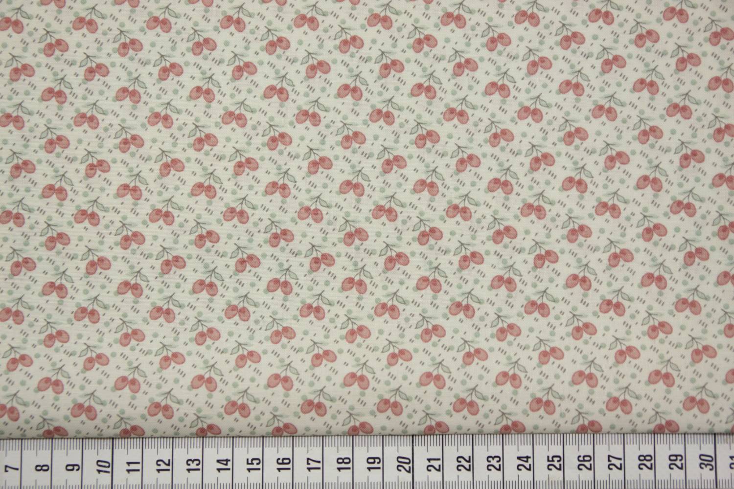 quiltstof-ivoor-roze blaadjes-Marcus  Fa